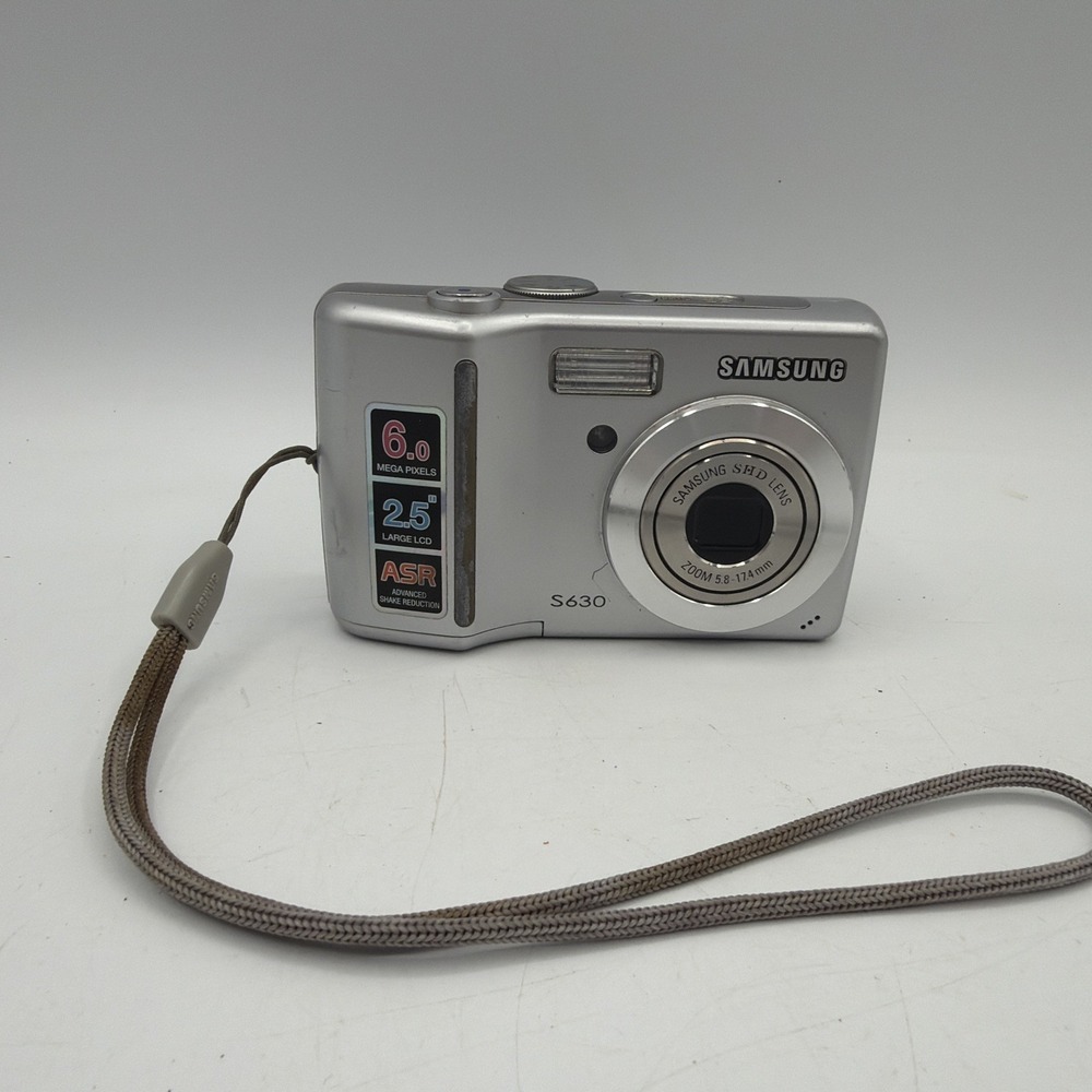 Samsung S630 Digital Compact Camera Silver 6.0MP 3x Optical Zoom ASR Tested